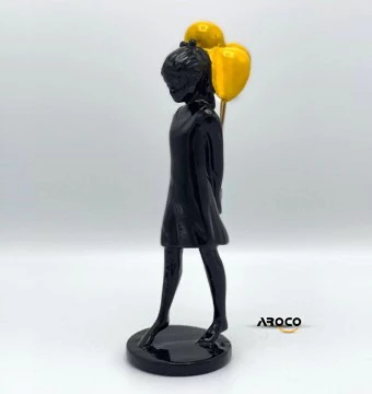 دختر بادکنکی کوچک