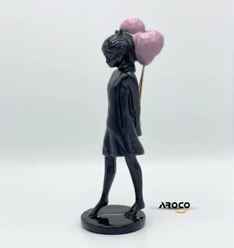 دختر بادکنکی کوچک