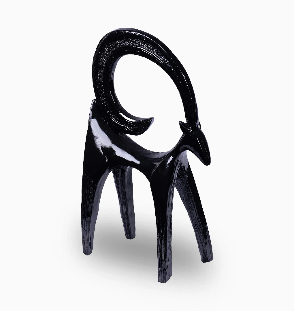 مجسمه کاپرا بزرگ