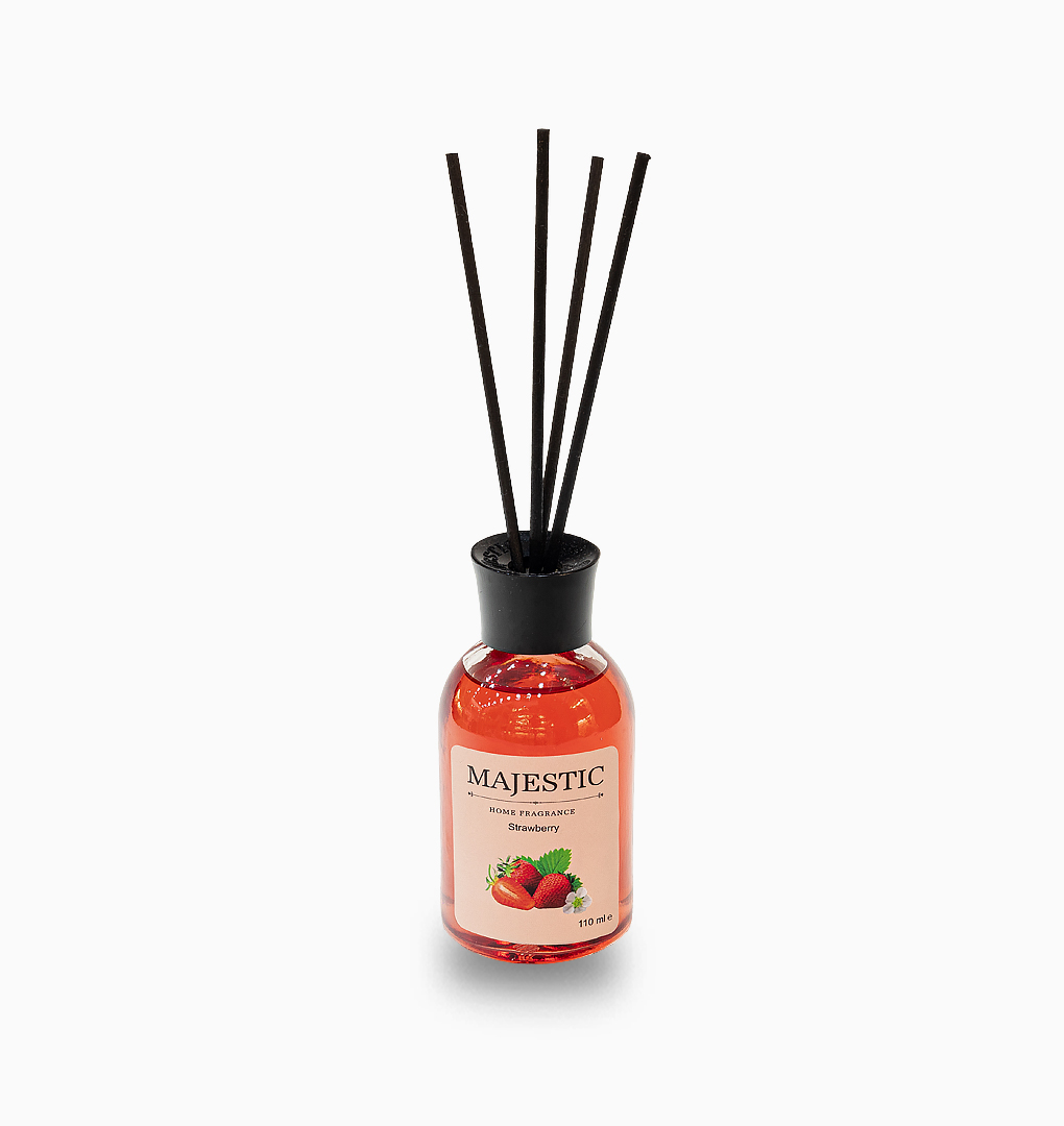 عطر مجستیک با قلم اسپری عطر توت فرنگی حجم 110 میلی لیتر